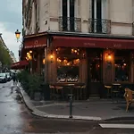 Small Duplex House In Batignolles