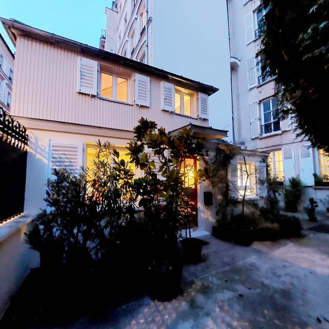 Apartment Small Duplex House In Batignolles *