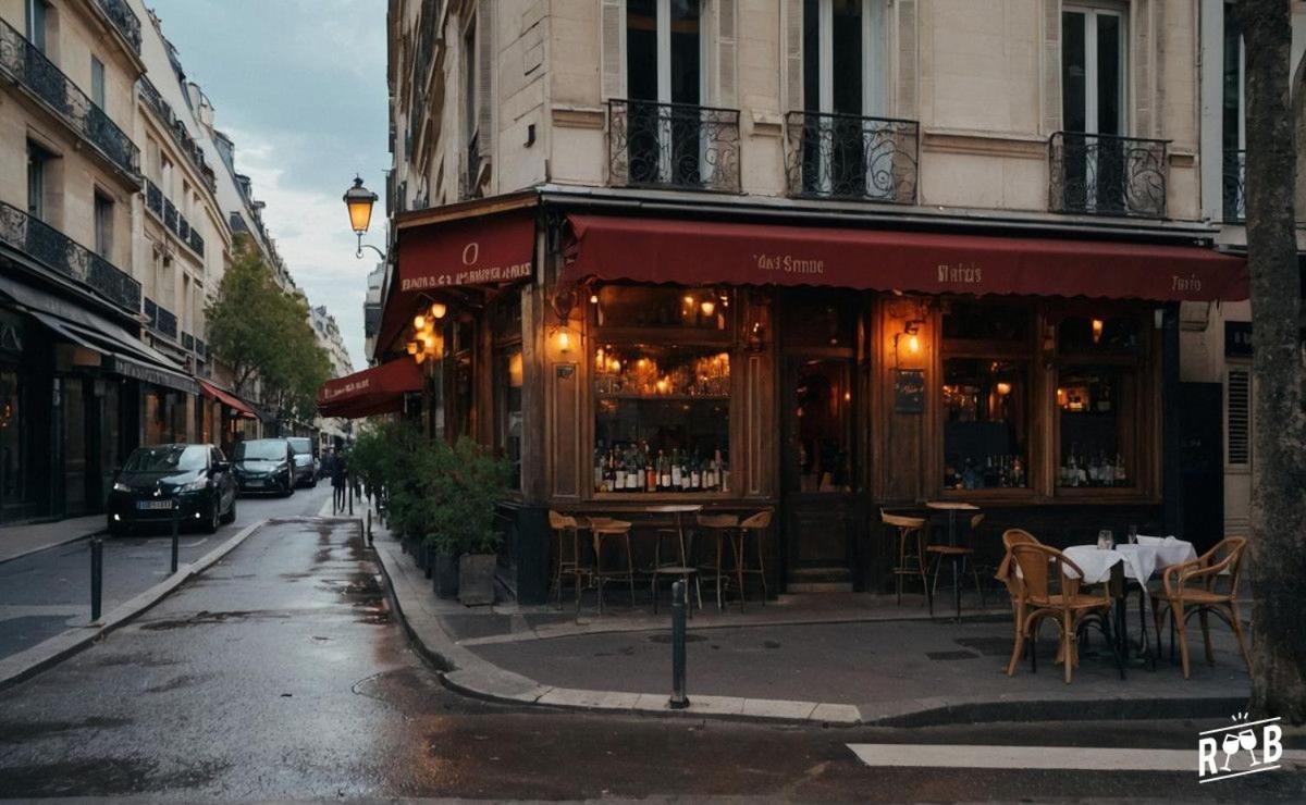 Small Duplex House In Batignolles